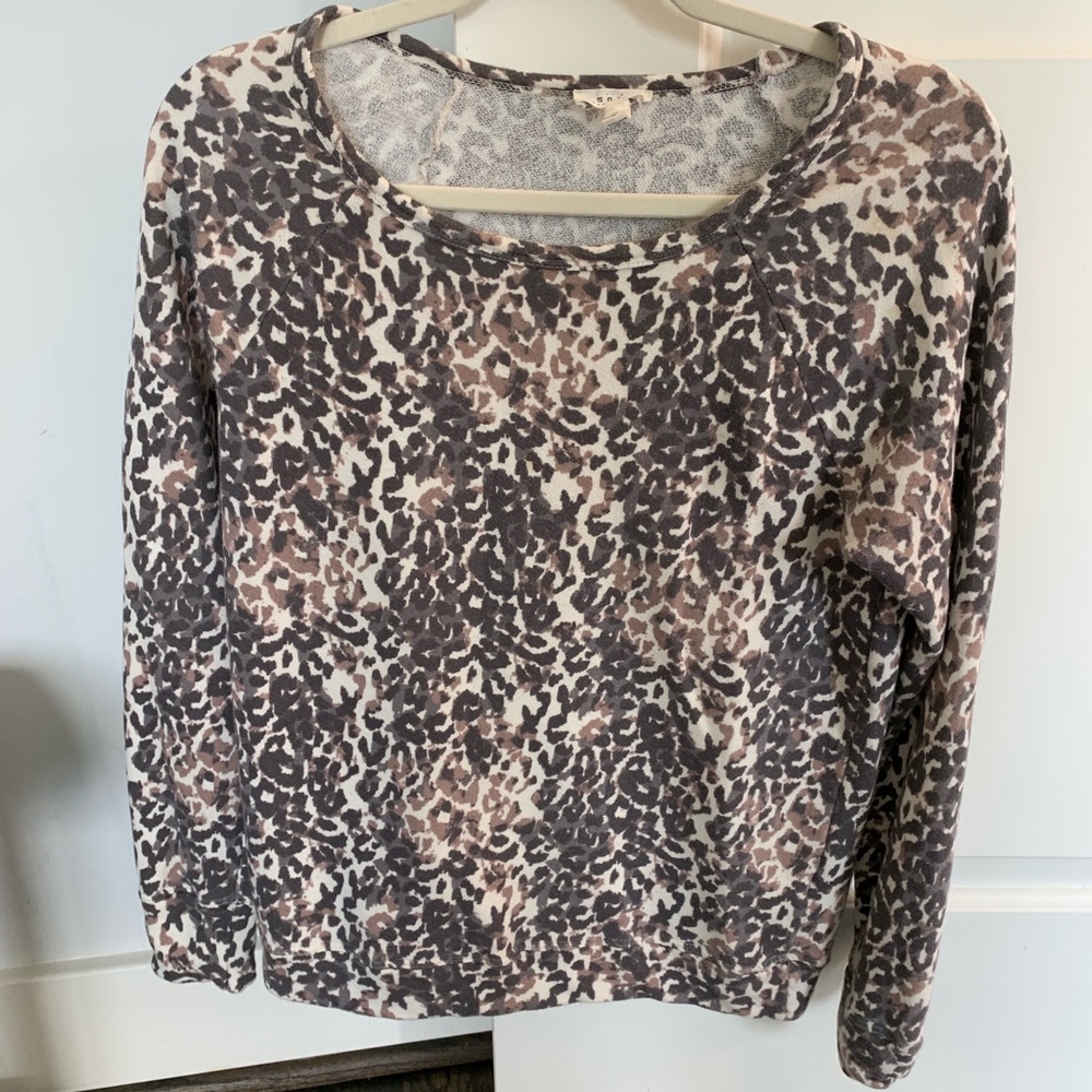 Soft Joie leopard sweatshirt